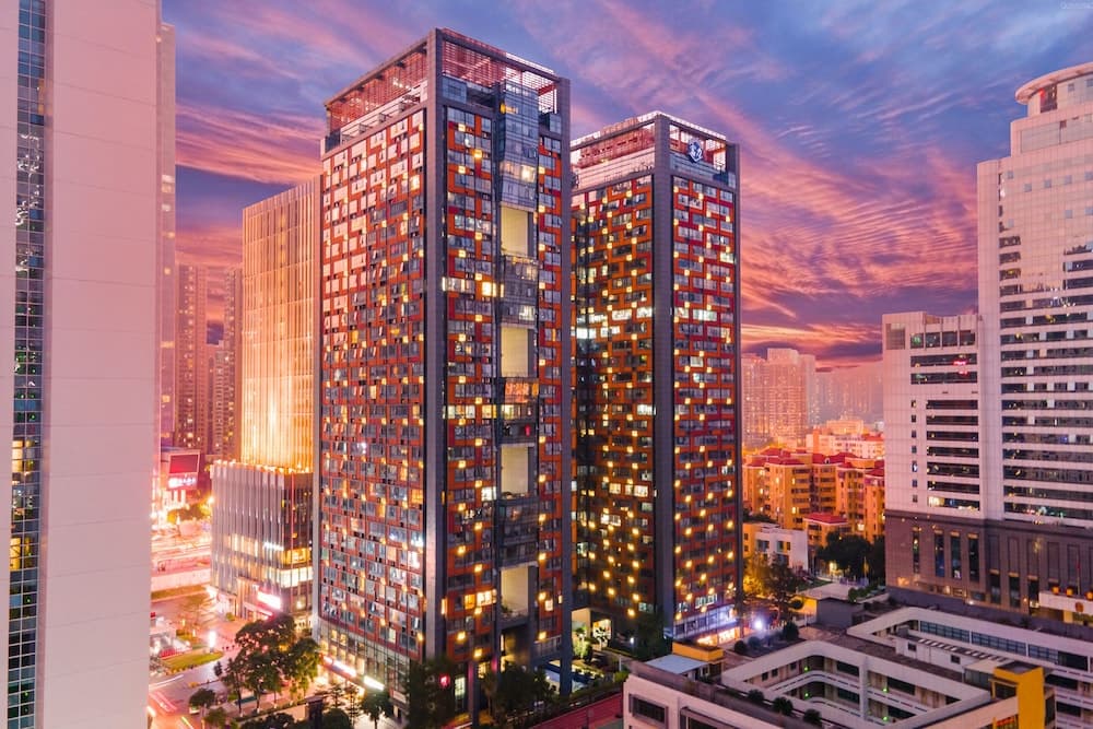 Private-Enjoyed Home Apartment Hotel of R&F Wales Apartment