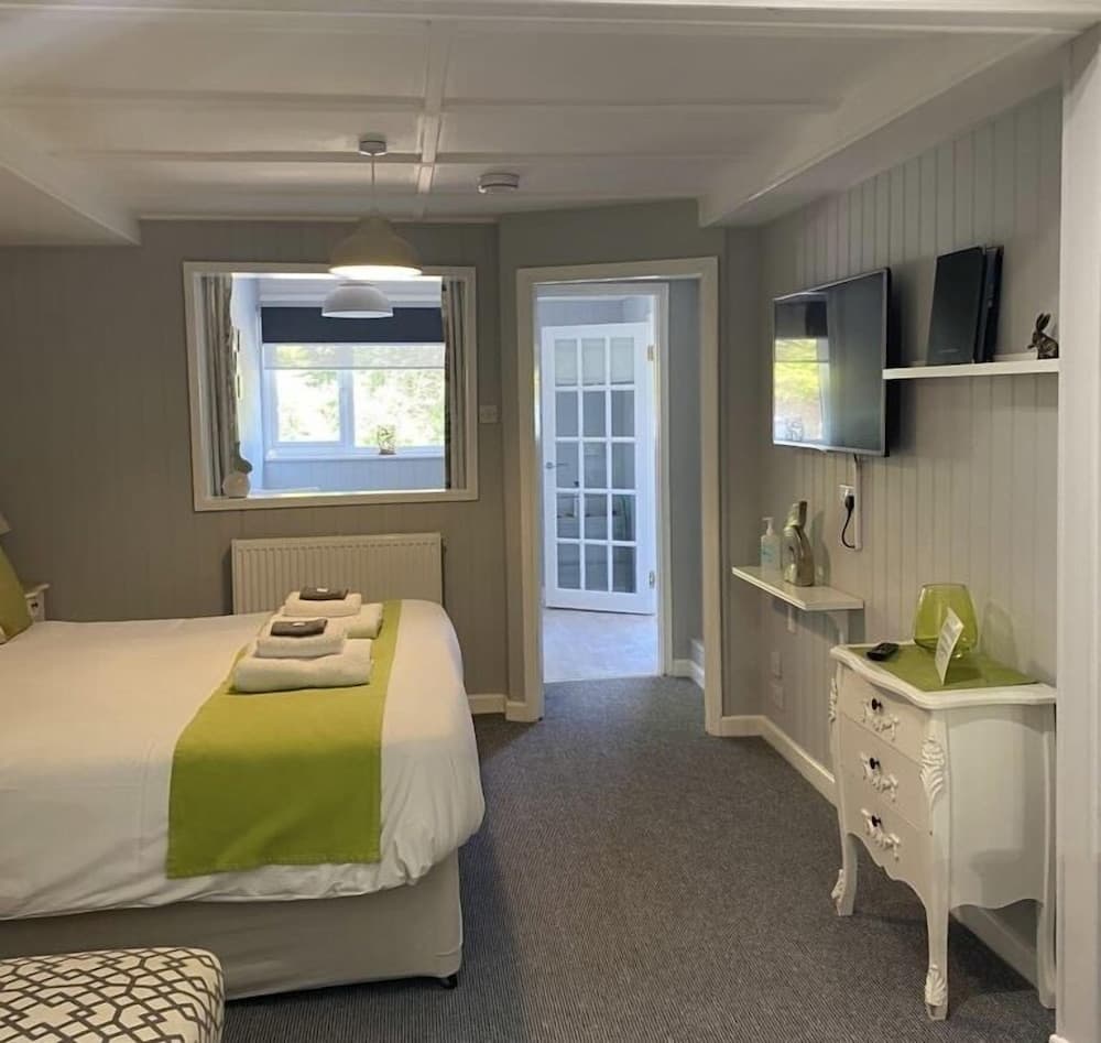 Petherton Cottage Studios