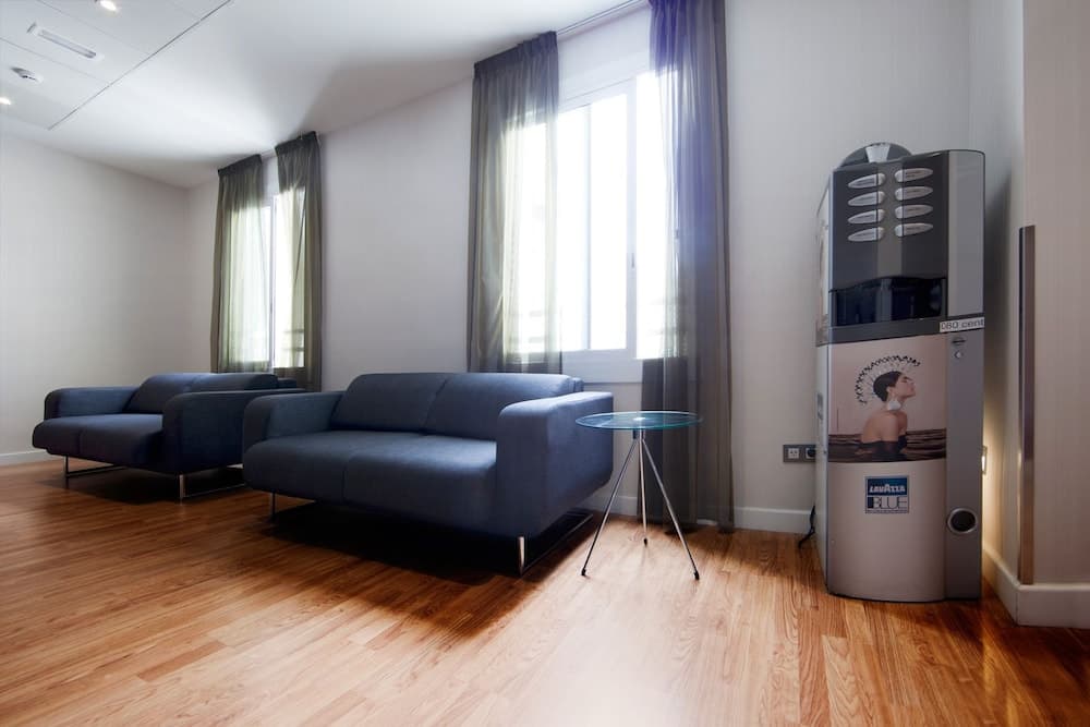 Lobi dinlenme salonu