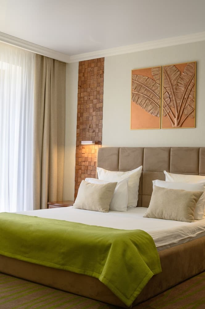 Platan Yuzhniy Hotel