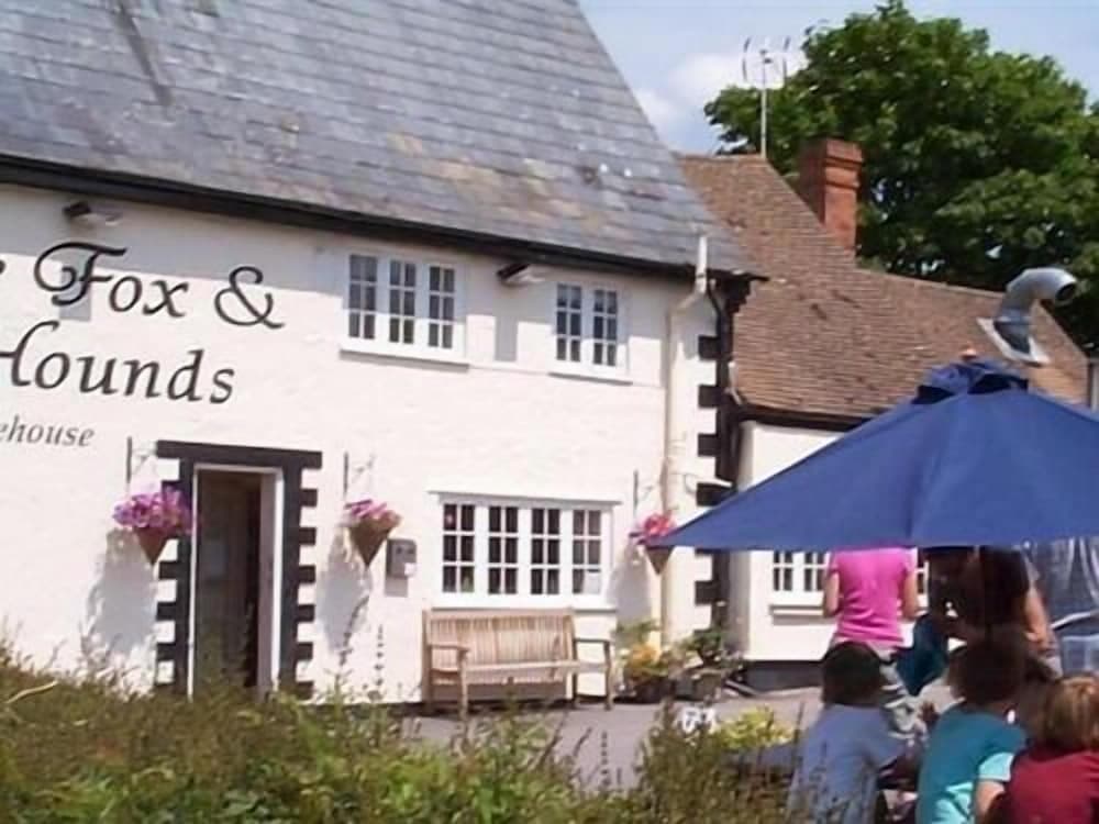The Fox and Hounds