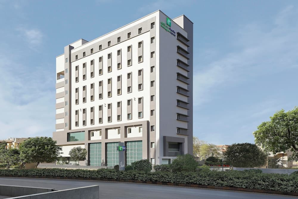 Holiday Inn Express Ahmdabad Prahlad Nagar by IHG