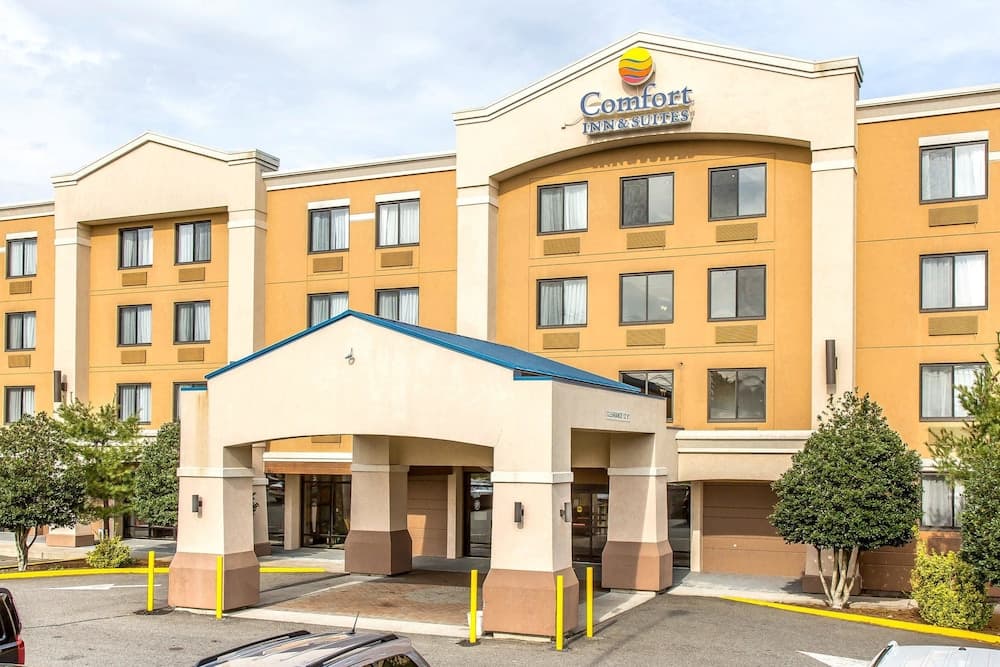 Comfort Inn & Suites