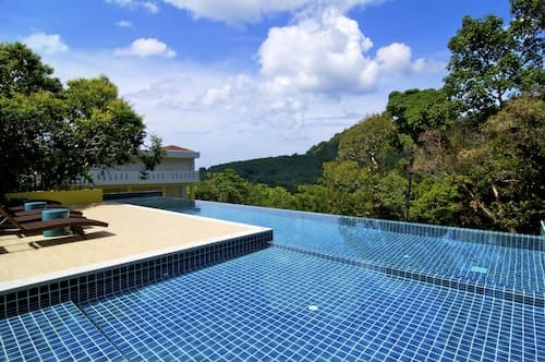 Grand Bleu Ocean View Pool Suite