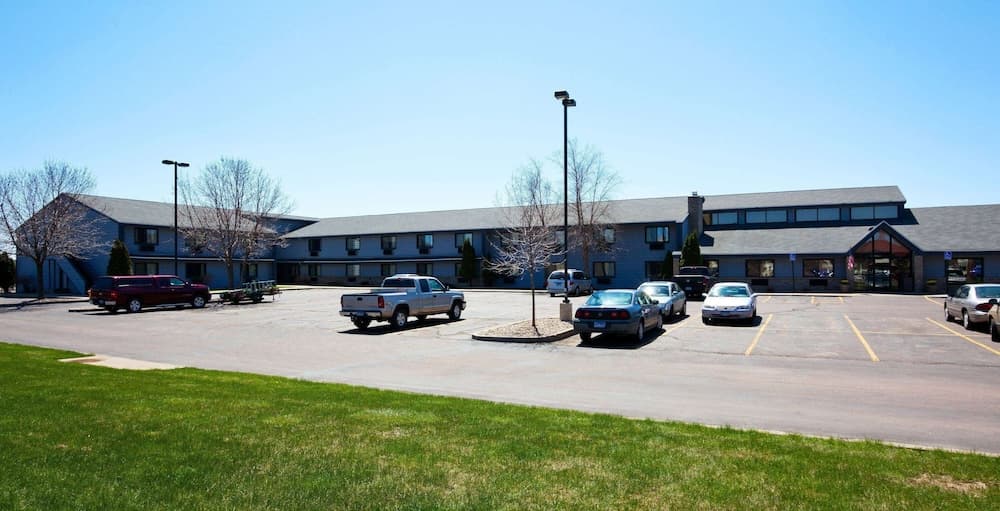AmericInn by Wyndham Sioux Falls