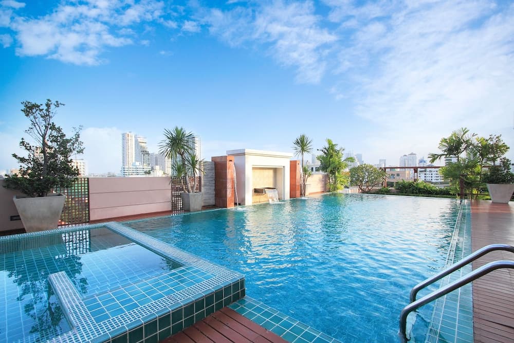 D Varee Montara Thonglor 25