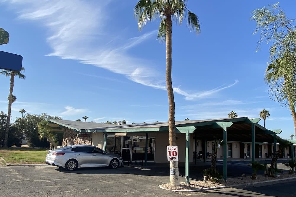 OYO Hotel Yuma AZ Desert Grove