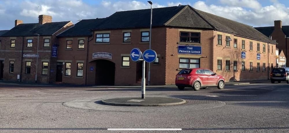 Premier Lodge