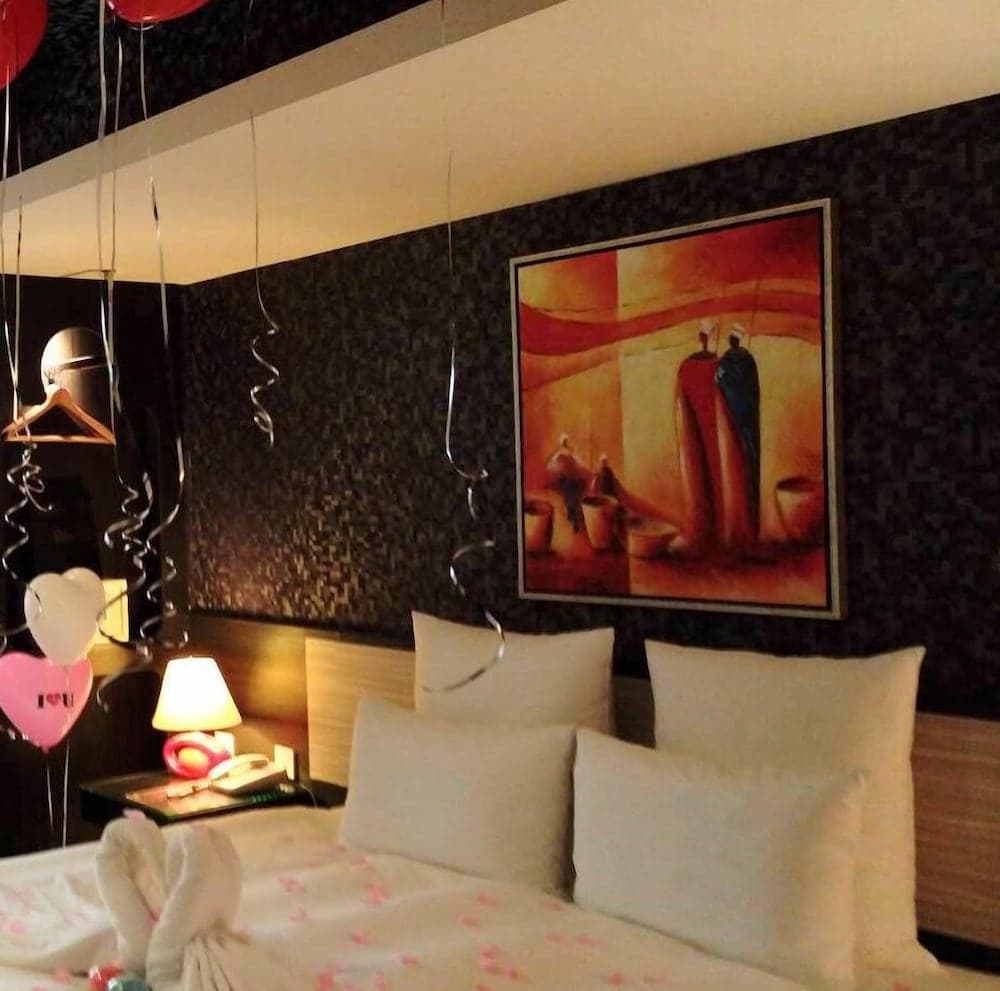 V one Hotel
