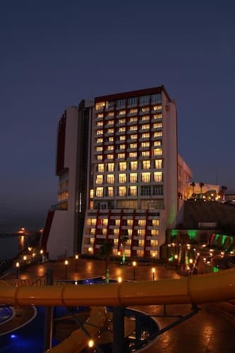 Sky Tower Deluxe Hotel