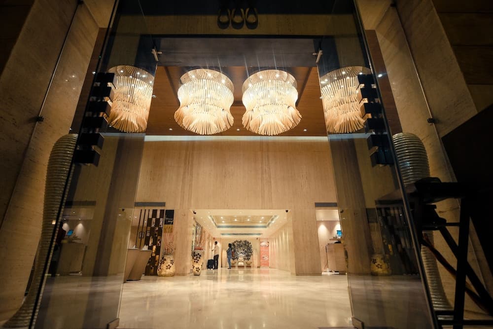 Monotel Luxury Business Hotel