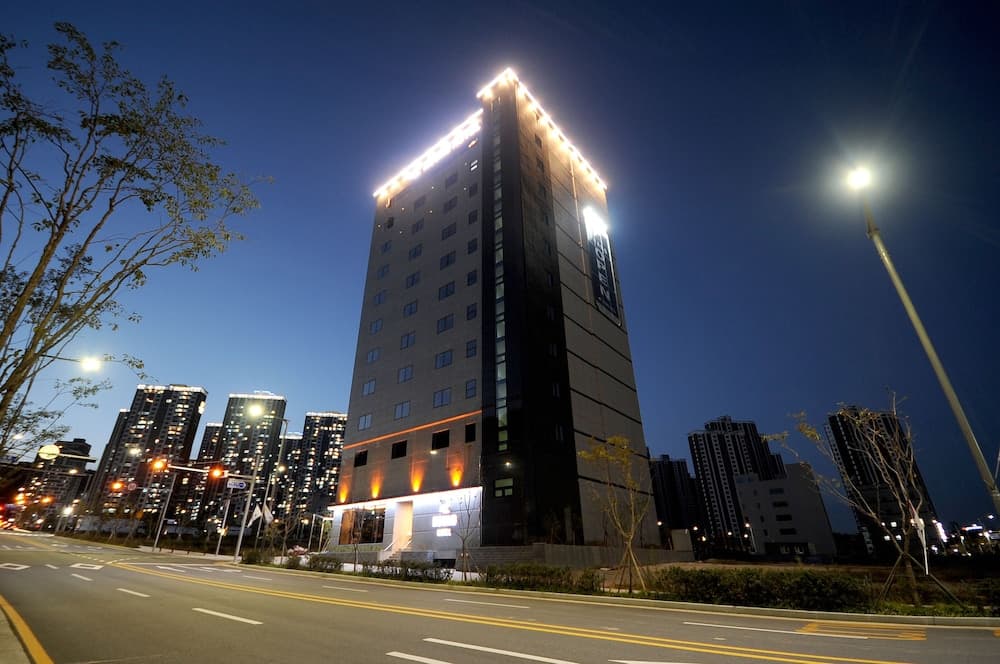 Hound Hotel Gijang