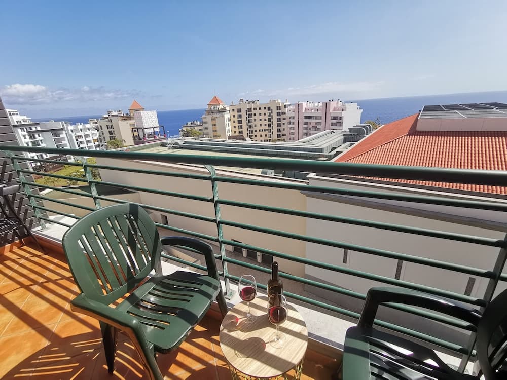 Oliveira's Atlantic View