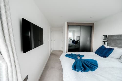 Brand New Beachfront Ground Floor With Garden 2 Bed Apartment 6 Guests
