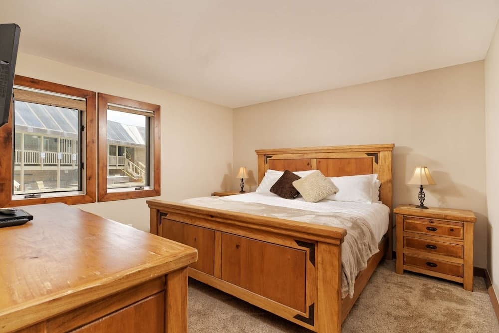 Woodbridge Condos by iTrip Aspen Snowmass