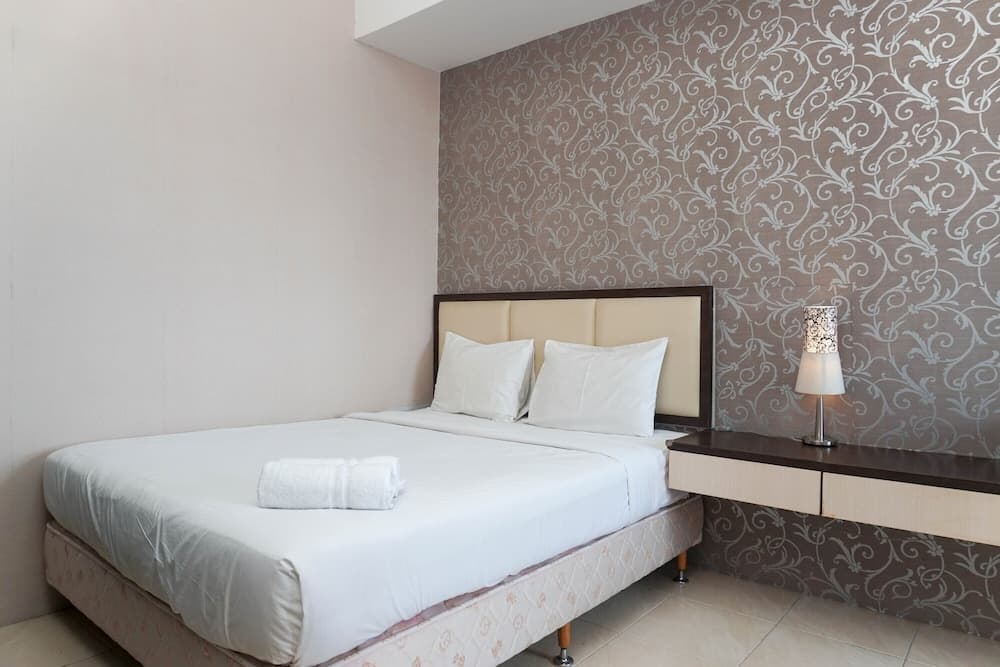 Cozy Living 1BR + 1 Apartment at Seasons City