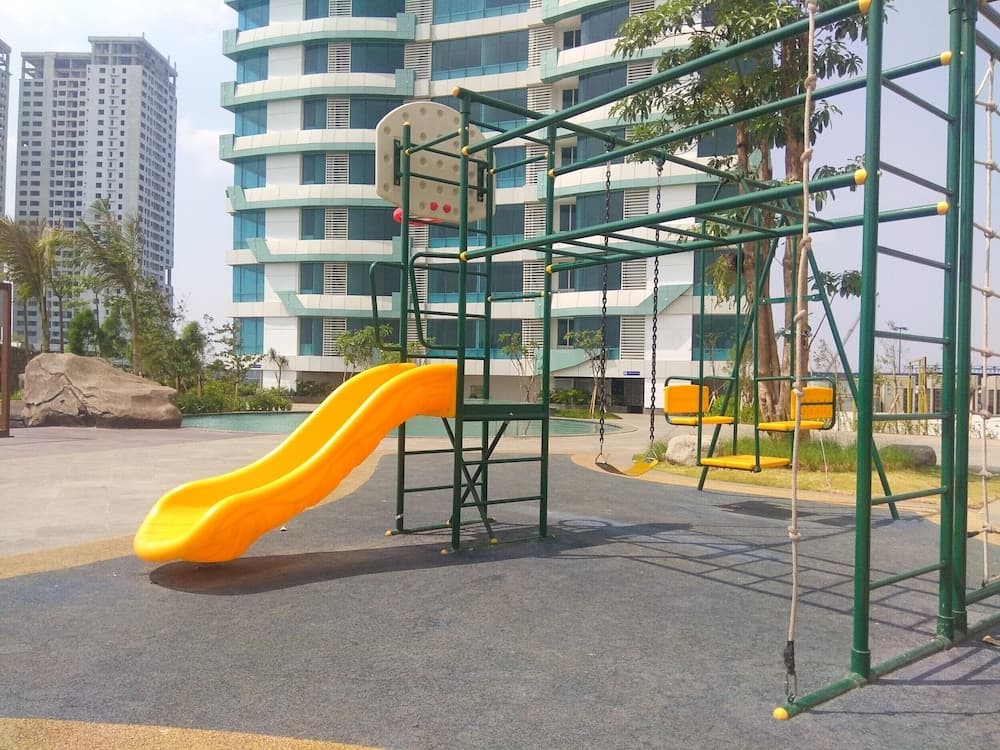 Well Furnished 1BR Grand Kamala Lagoon Apartment