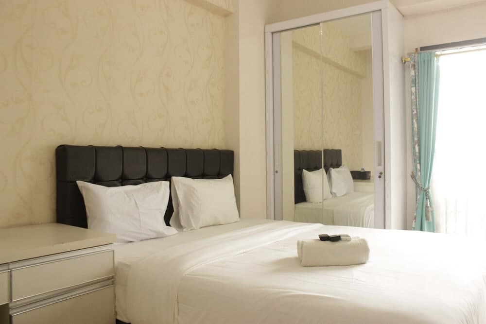 Homey Studio Room at Tamansari Panoramic Apartment