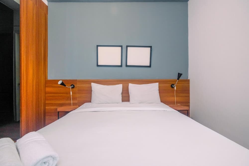 Modern Furnished @ 1BR Margonda Residence 1 Apartment