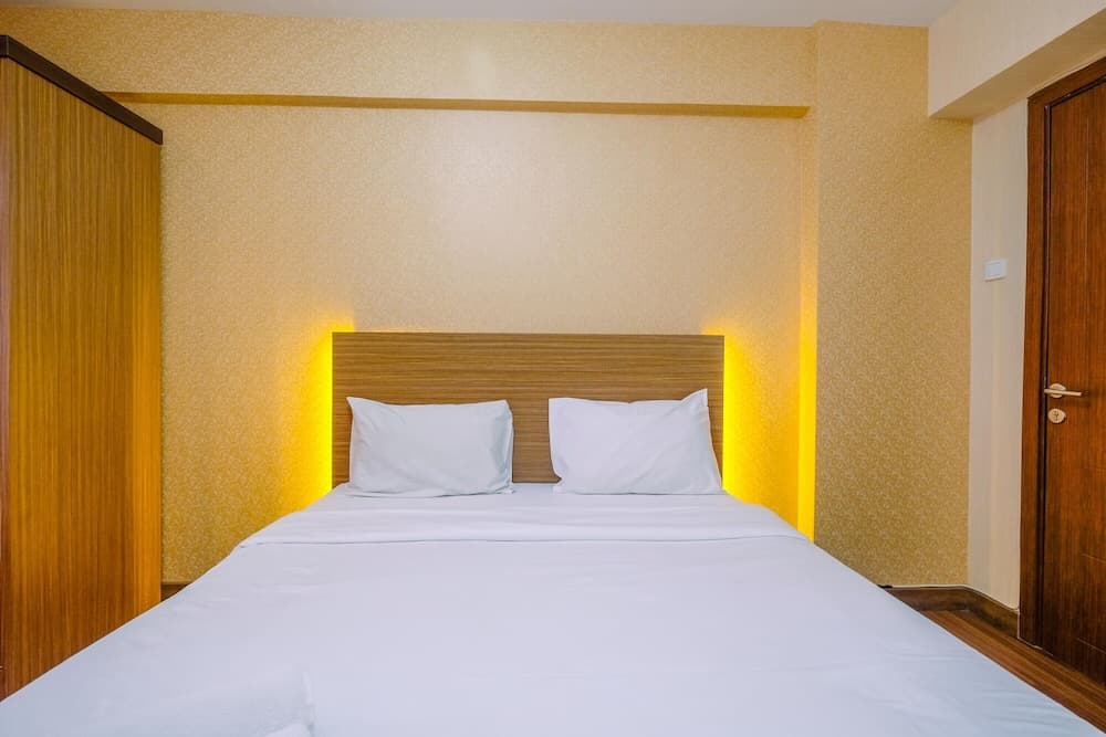 Cozy and Simple Living Studio Apartment at Cinere Resort