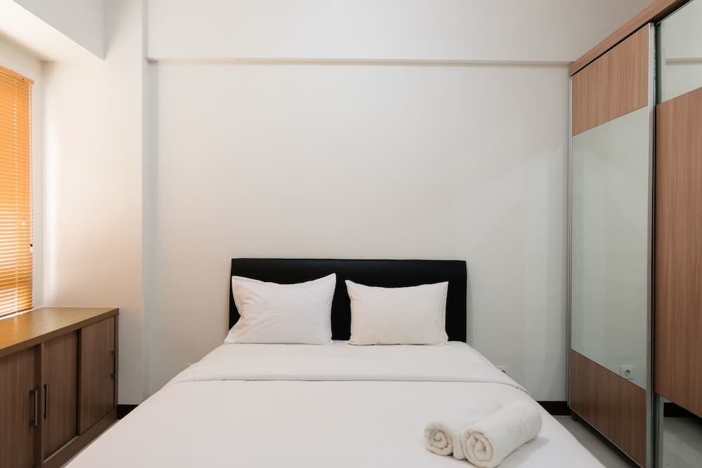 Cozy with City View Studio at Scientia Apartment