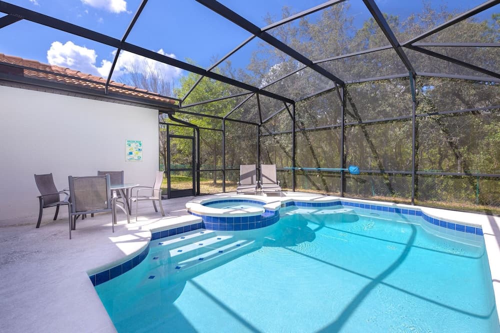 Newly Remodeled 1 story - 5 Bed 5 Bath with Pvt Pool Spa And Game Room