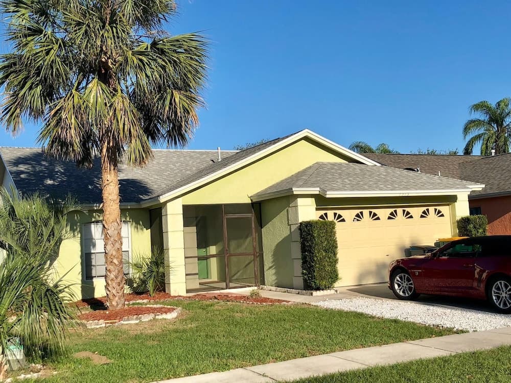 Four Bedroom Pool Home - 1513 IOT - Vusa