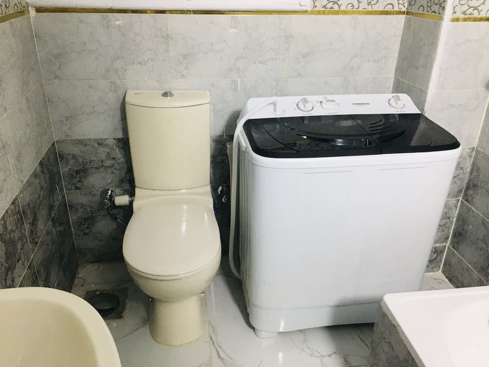 Engellilere uygun banyo