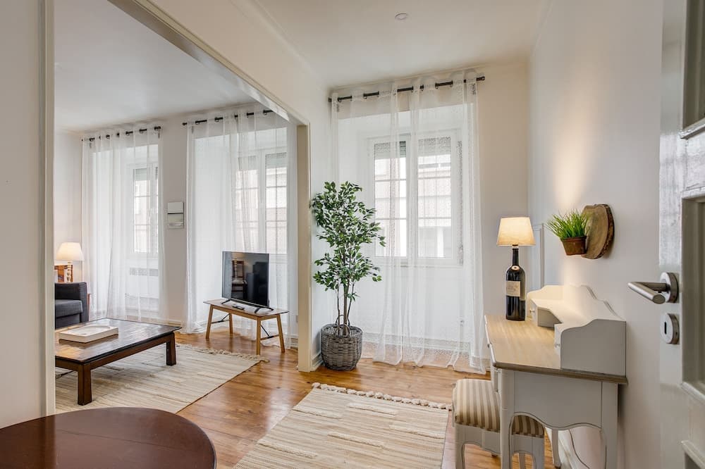 Sunny Apartment in Príncipe Real