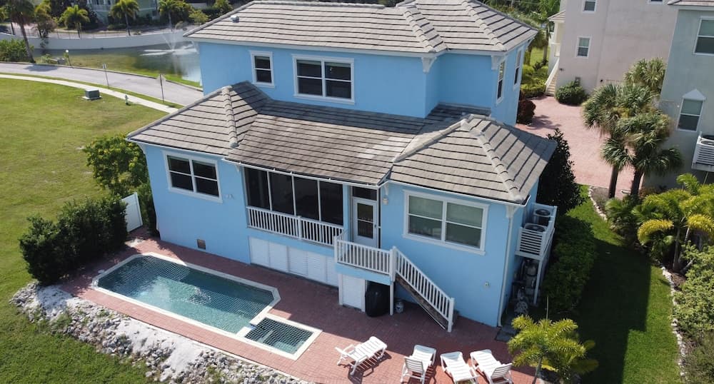 Lake Norma Luxury Living - Coronas Azul