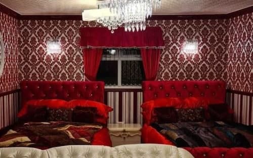 Luxurious, Stunning Detached Bungalow in Derby