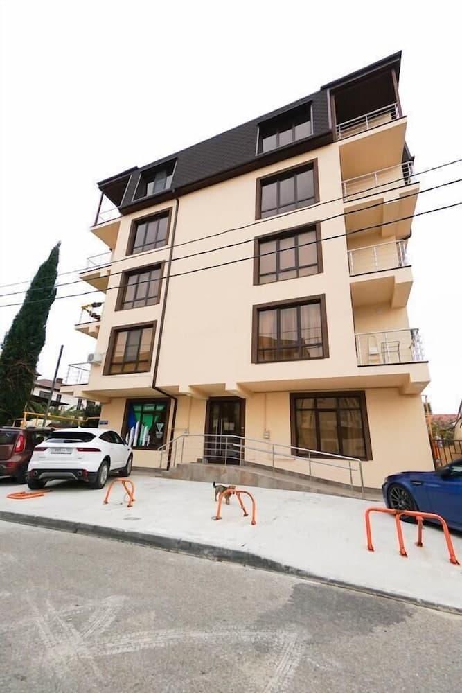 Konaklama yerinin ön cephesi