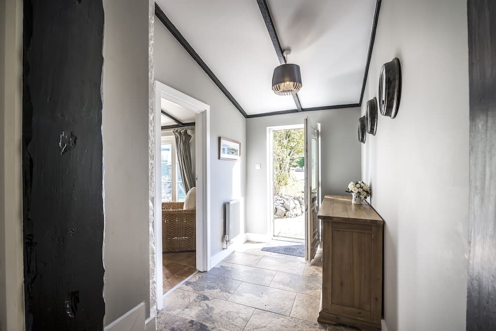 Barn Conversion - Hot Tub - Penally