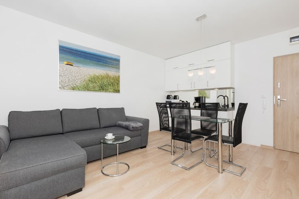 Apartments Sikorskiego by Renters