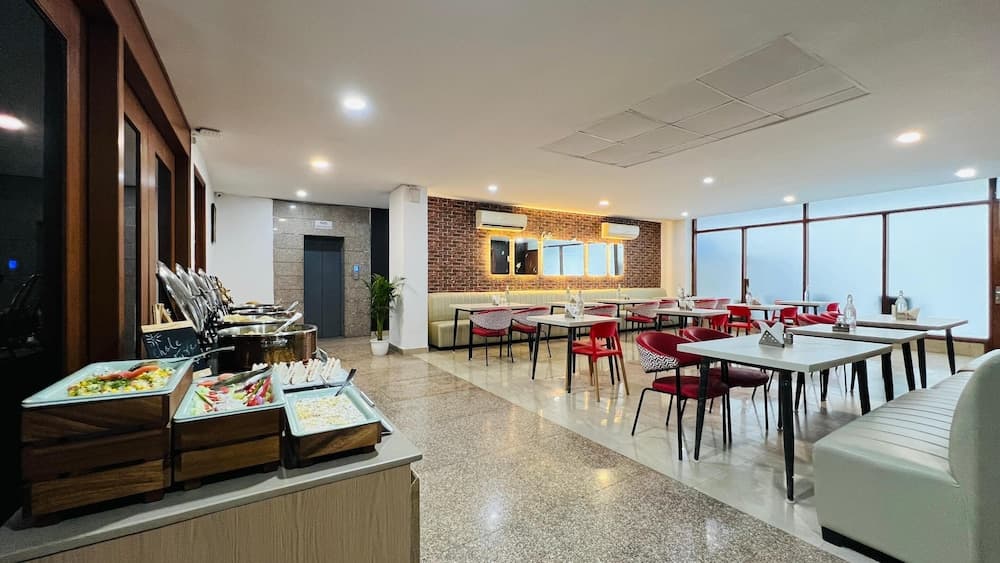 Olive Service Apartment- Medanta Medicity