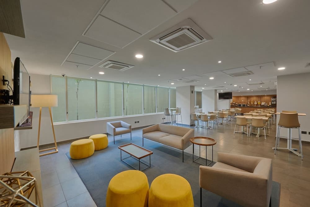 Lobi dinlenme salonu