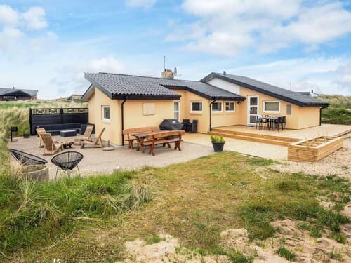 4 Star Holiday Home in Hvide Sande