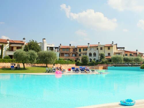 Nice Apartment on Ground Floor near Peschiera