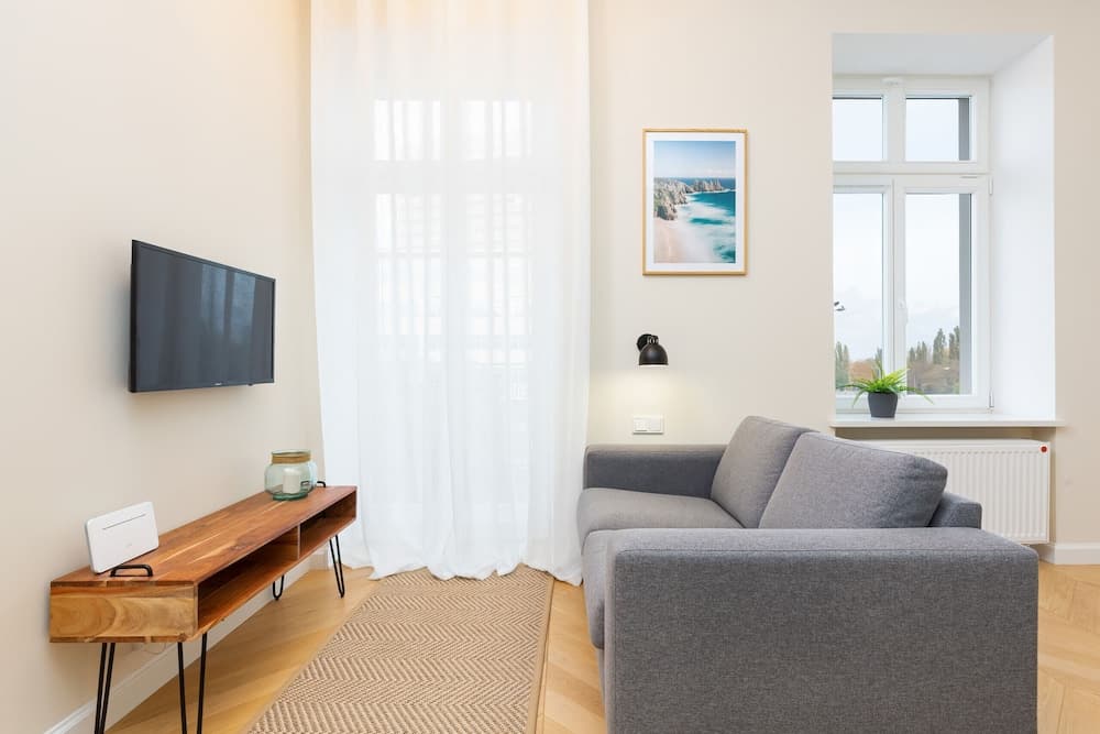 Apartment Warsaw Targowa by Renters
