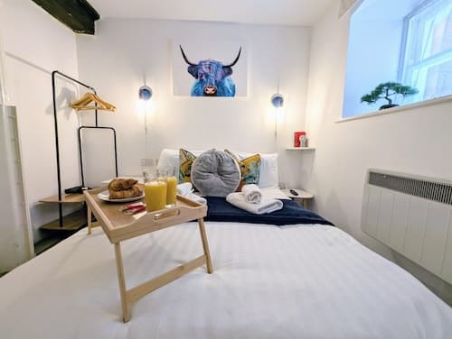 Cosy Riverside Apartment - Woodsmill Quay Free Parking