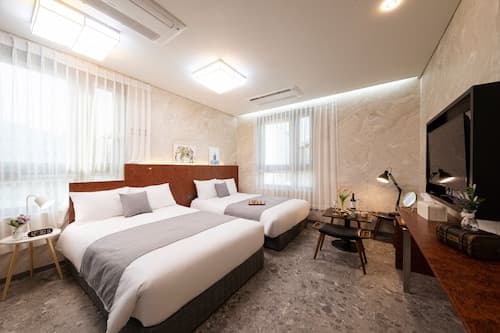 Hotel Dm