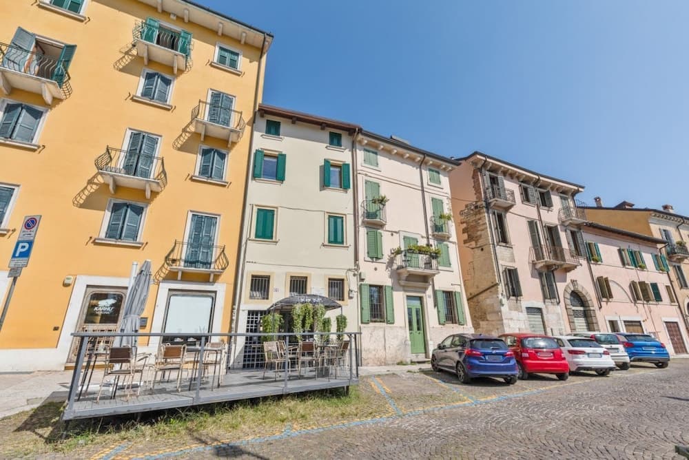 Luxury & Charming Piazzetta San Giorgio Apartments