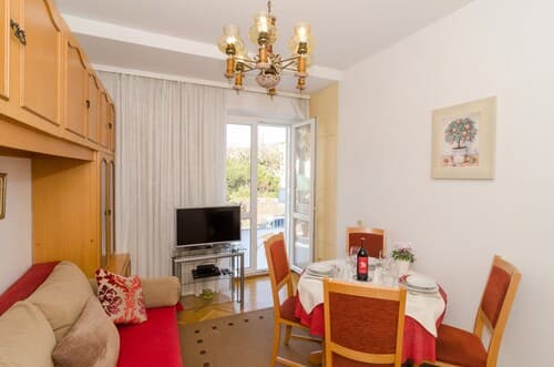 Apartman Red Orange