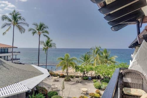Casa De Emdeko Condo w/ Pool A/C & Ocean Views