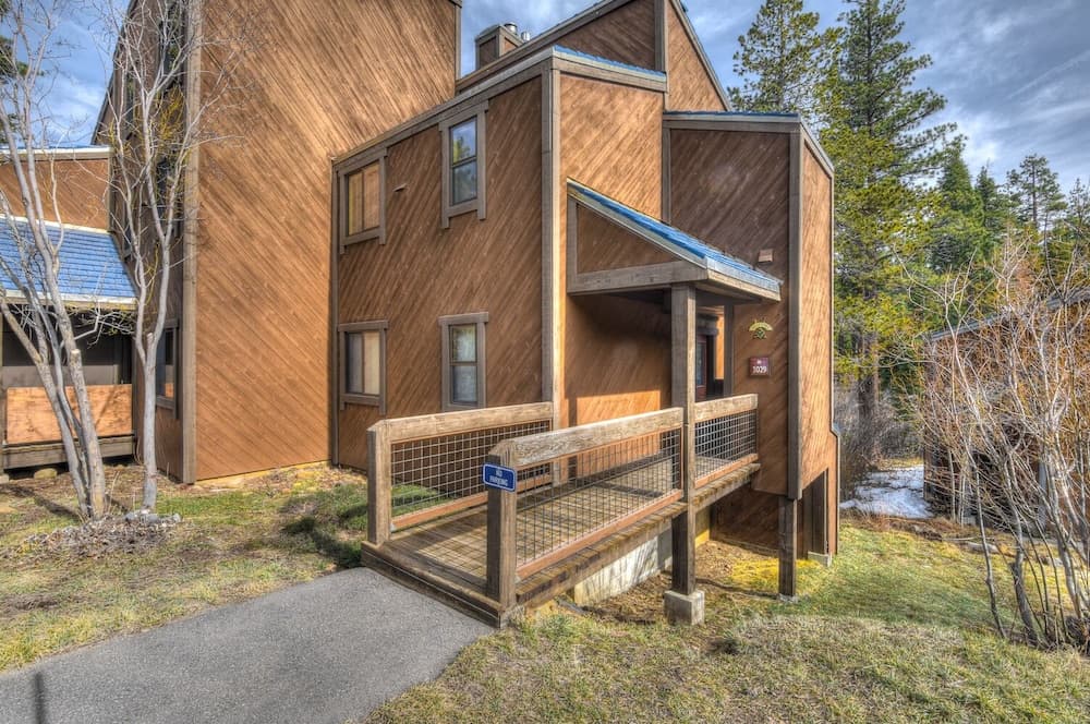 Silver Tree Sanctuary in Aspen Grove!