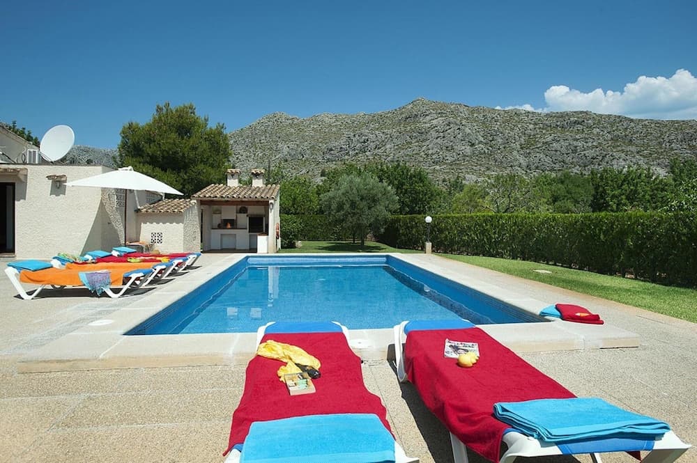 Villa - 3 Bedrooms with Pool - 108774