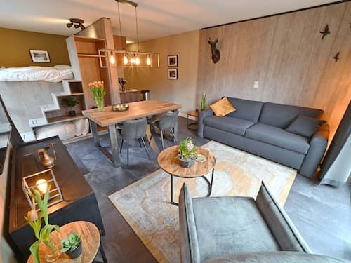Modern Apartment With Terrace
