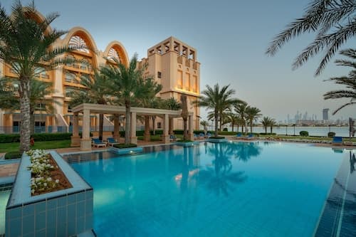 GLOBALSTAY. Private Pool Villas and Townhomes
