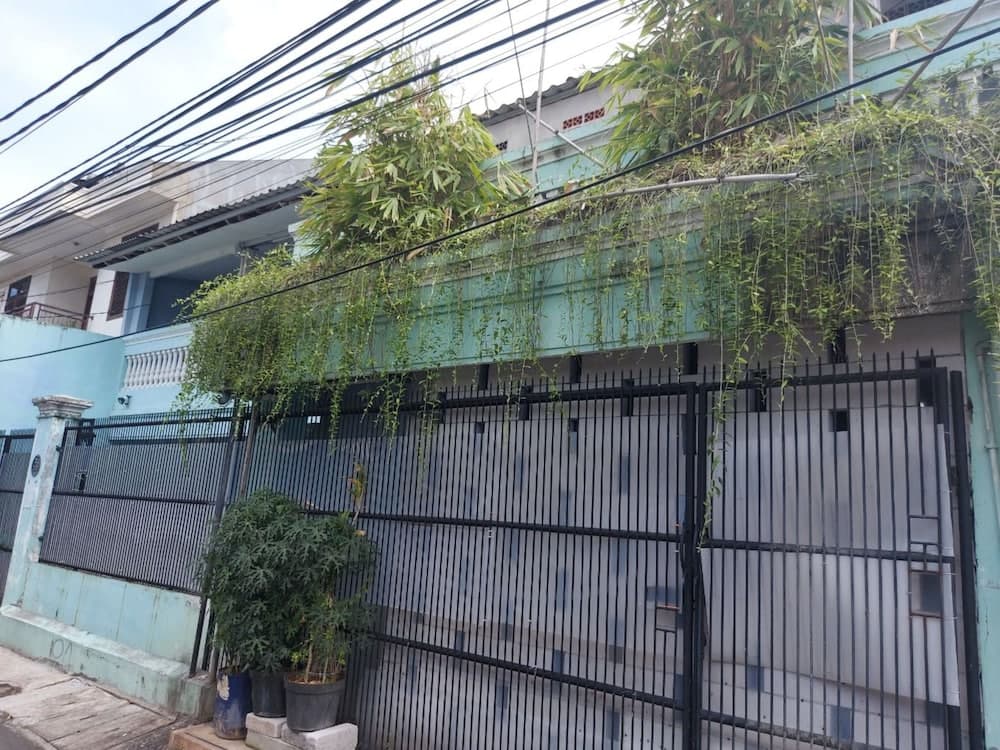 Eiffel Residence Petojo - Female Only