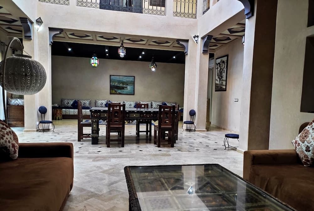 Lobi oturma alanı